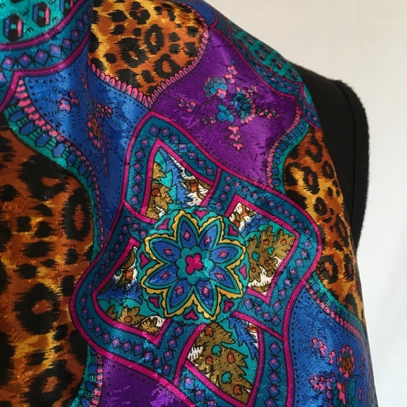 TWO Vintage Silky 80’s Scarves - Picture 7 of 16